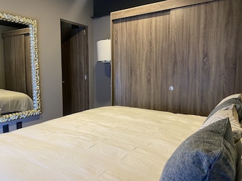 hotel puerta roja reforma