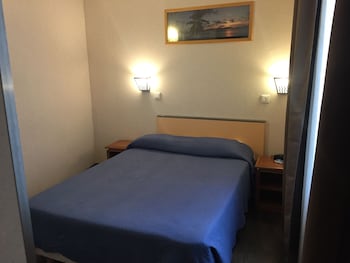 hotel de la perdrix rouge