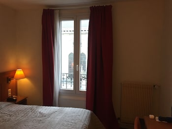 hotel de la perdrix rouge