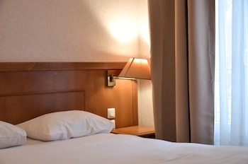 hotel de la perdrix rouge