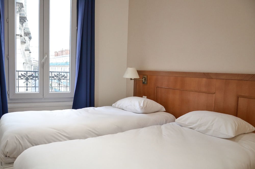 hotel de la perdrix rouge