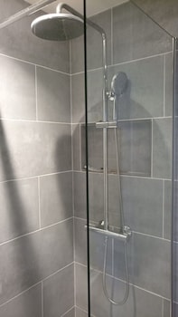 hotel de la perdrix rouge