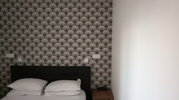 hotel de la perdrix rouge