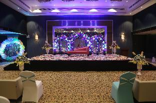 the maple hotel bhopal