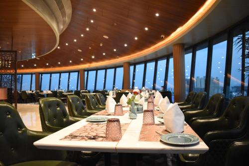 the maple hotel bhopal