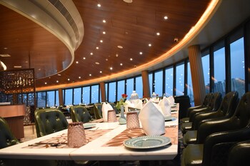 the maple hotel bhopal