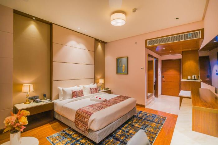 the maple hotel bhopal