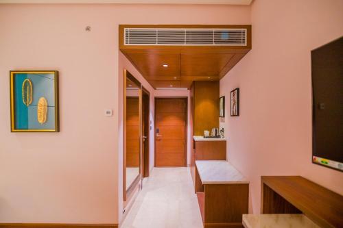 the maple hotel bhopal