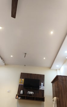 hotel fortune suites prayagraj