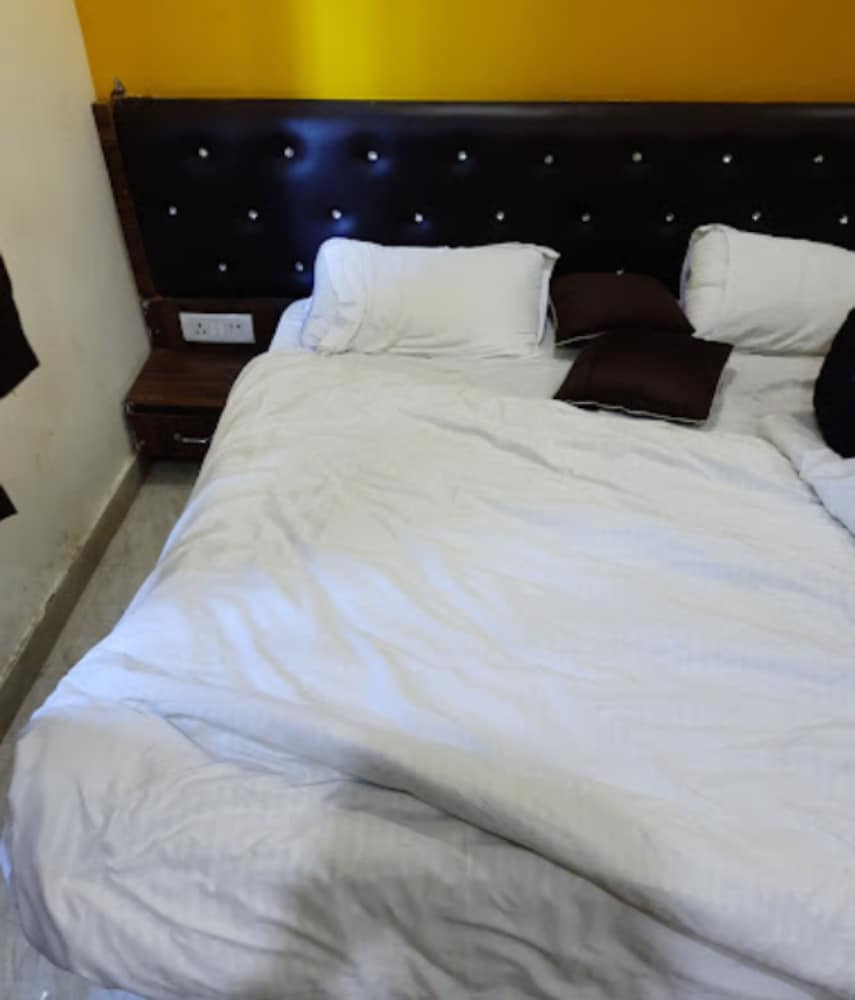 hotel fortune suites prayagraj