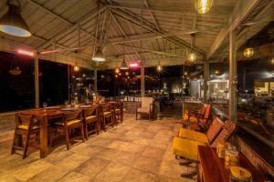 ama stays and trails barefoot bungalow dhanaulti