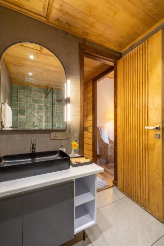 ama stays and trails kashi house rishikesh