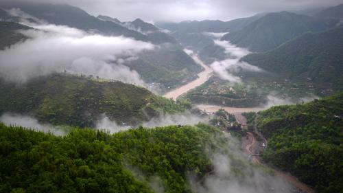 ama stays and trails kashi house rishikesh