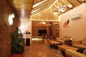 ama stays and trails whispering pines bhimtal