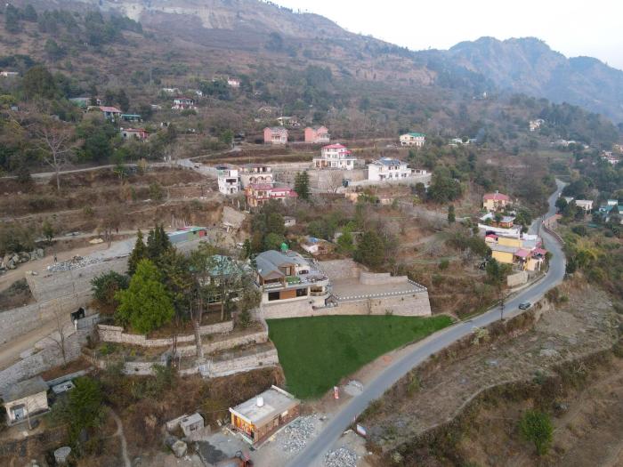 ama stays and trails whispering pines bhimtal