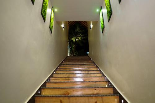 ama stays and trails whispering pines bhimtal