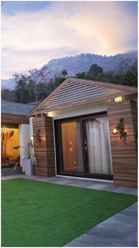 ama stays and trails whispering pines bhimtal