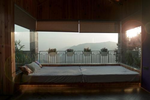 ama stays and trails whispering pines bhimtal