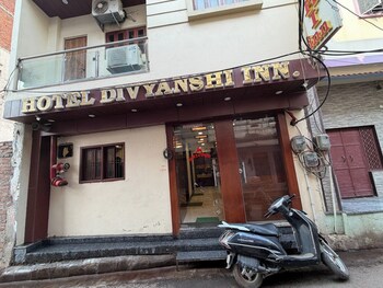 hotel divyanshi inn