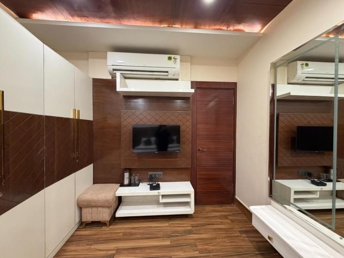 hotel divyanshi inn