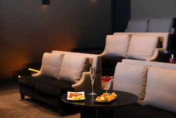 hotel marignan champs elysees