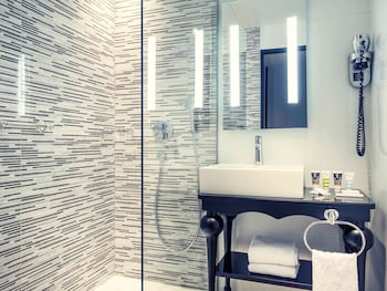 mercure paris arc de triomphe wagram