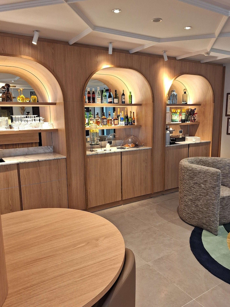 mercure paris arc de triomphe wagram