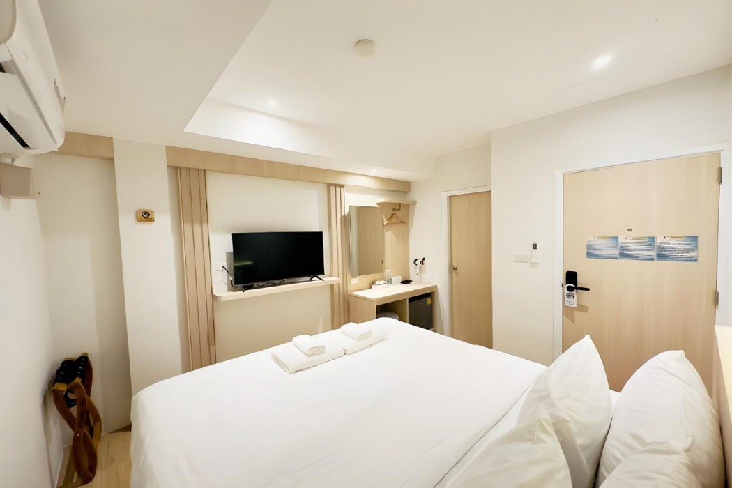 zhennan teabar hotel