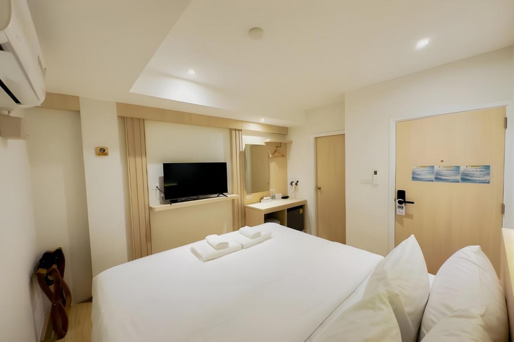 zhennan teabar hotel