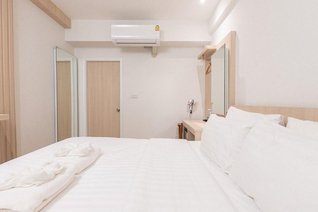 zhennan teabar hotel