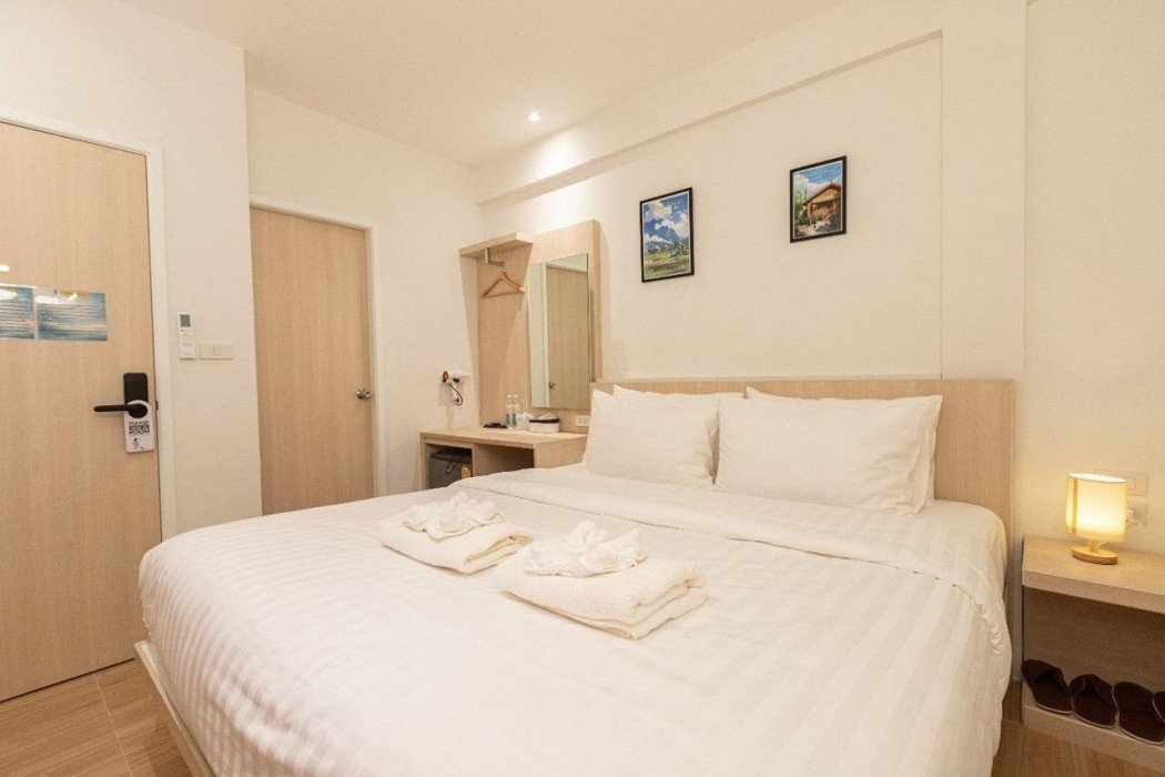 zhennan teabar hotel