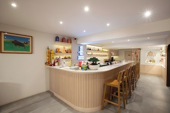 Zhennan Teabar Hotel,,3 star