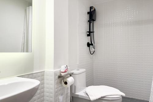 zhennan teabar hotel