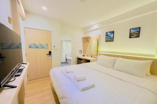 zhennan teabar hotel