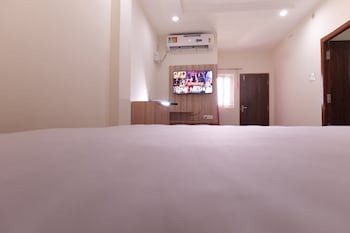 hotel rewa regency