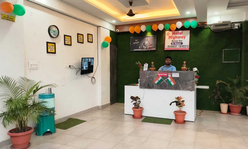 hotel highway relax inn by grb