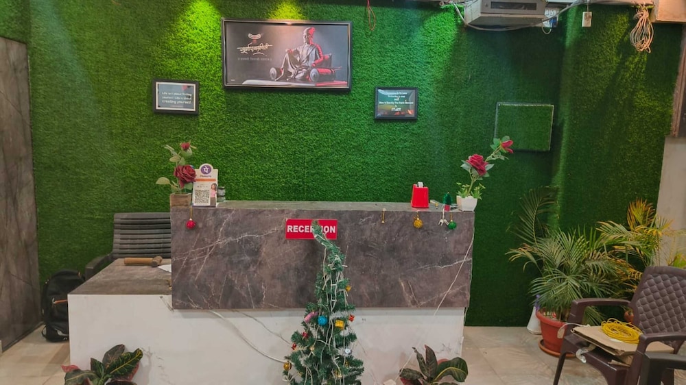 hotel highway relax inn by grb