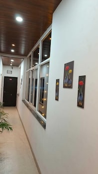 hotel highway relax inn by grb