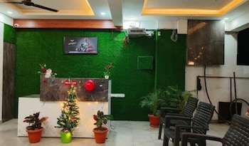 hotel highway relax inn by grb