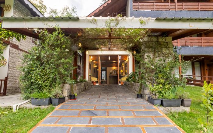 baikunth manali by leisure hotels