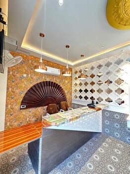 Hotel Grand Kailash Haveli,,2 star