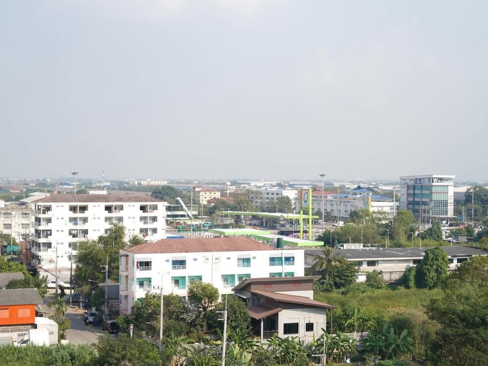 roomquest sps hotel and residence