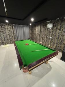 hotel giriraj palace