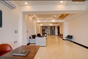 hotel giriraj palace