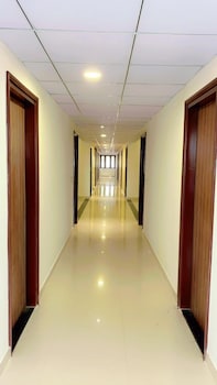 hotel giriraj palace