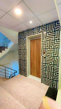 hotel giriraj palace