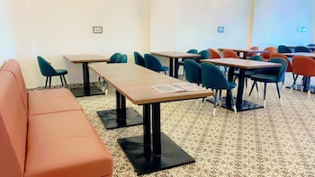 hotel giriraj palace