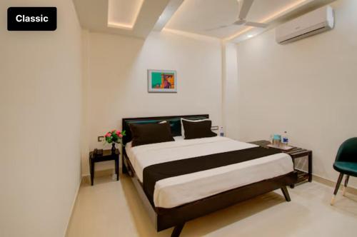 hotel giriraj palace