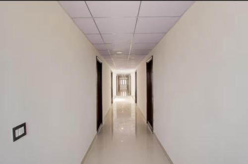 hotel giriraj palace