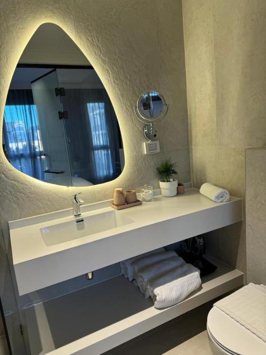 allenbeach tlv apart hotel adults only